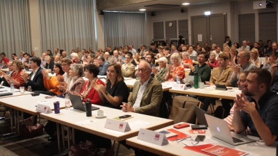 Die Münchner SPD startete mit ihrem Parteitag im Kulturzentrum Trudering in den Kommunalwahlkampf. (Foto: job)