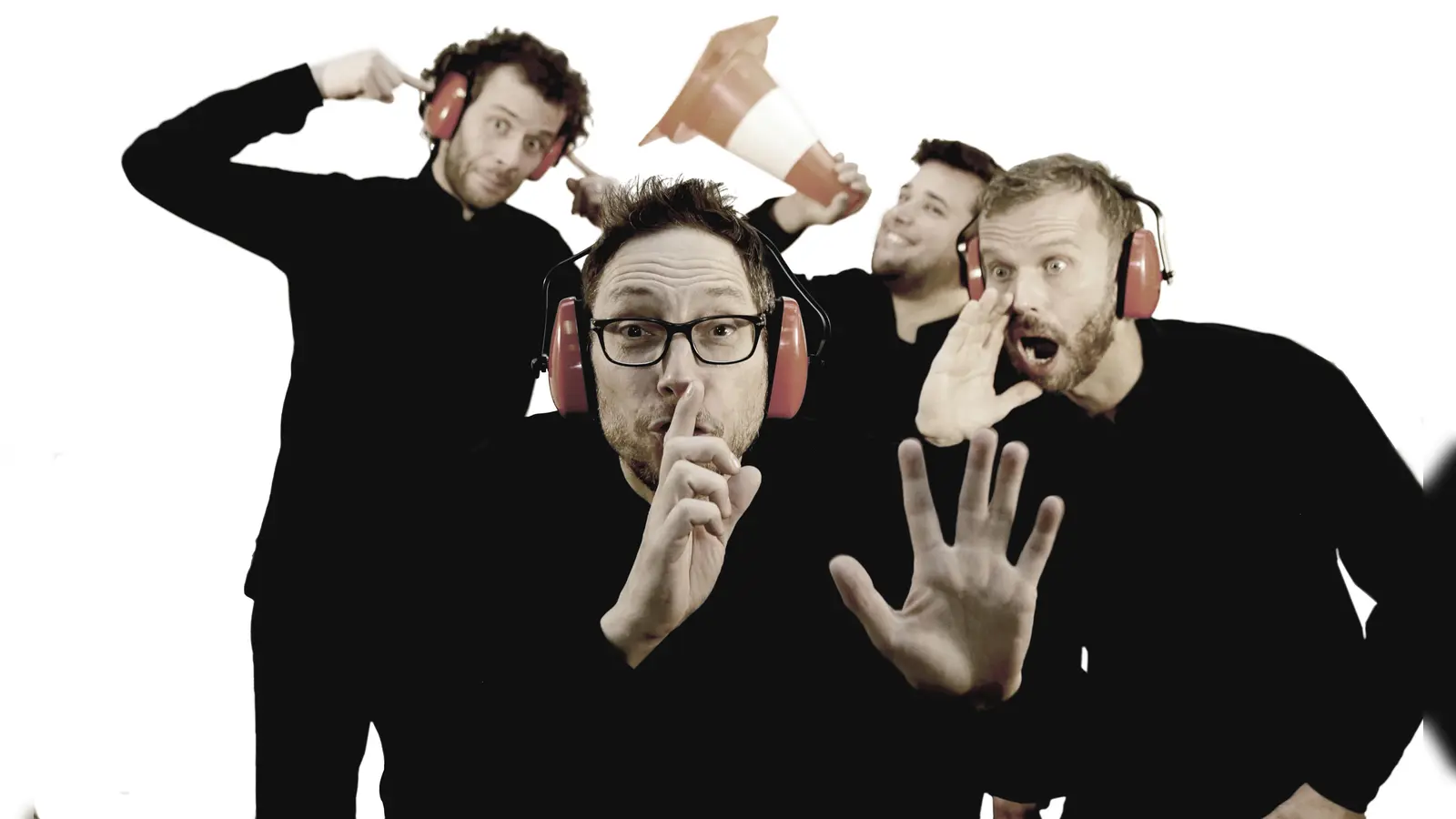 Großartige Schlagwerker: Klassik, Jazz und Weltmusik. präsentiert Elbtonal Percussion am 27. Januar auf Trommeln, Marimba- und Vibraphone, Taiko-Drums, Gongs und einer Sammlung zweckentfremdeter Alltagsgegenstände. (Foto: Fritz Meffert)