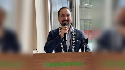 Erst kürzlich wurde das neue und alte Rathaus feierlich mit Bürgermeister Thomas Pardeller eingeweiht. (Foto: hw)