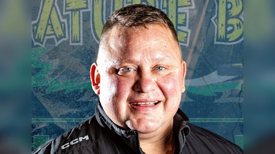 Steht weiterhin an der Bande der Nature Boyz: Markus Ratberger. (Foto: SC Forst)
