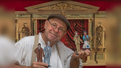 „Mei fär Läidi” zeigt Papirniks Papiertheater aus Essen beim Papiertheaterfestival. (Foto: Papirnik)