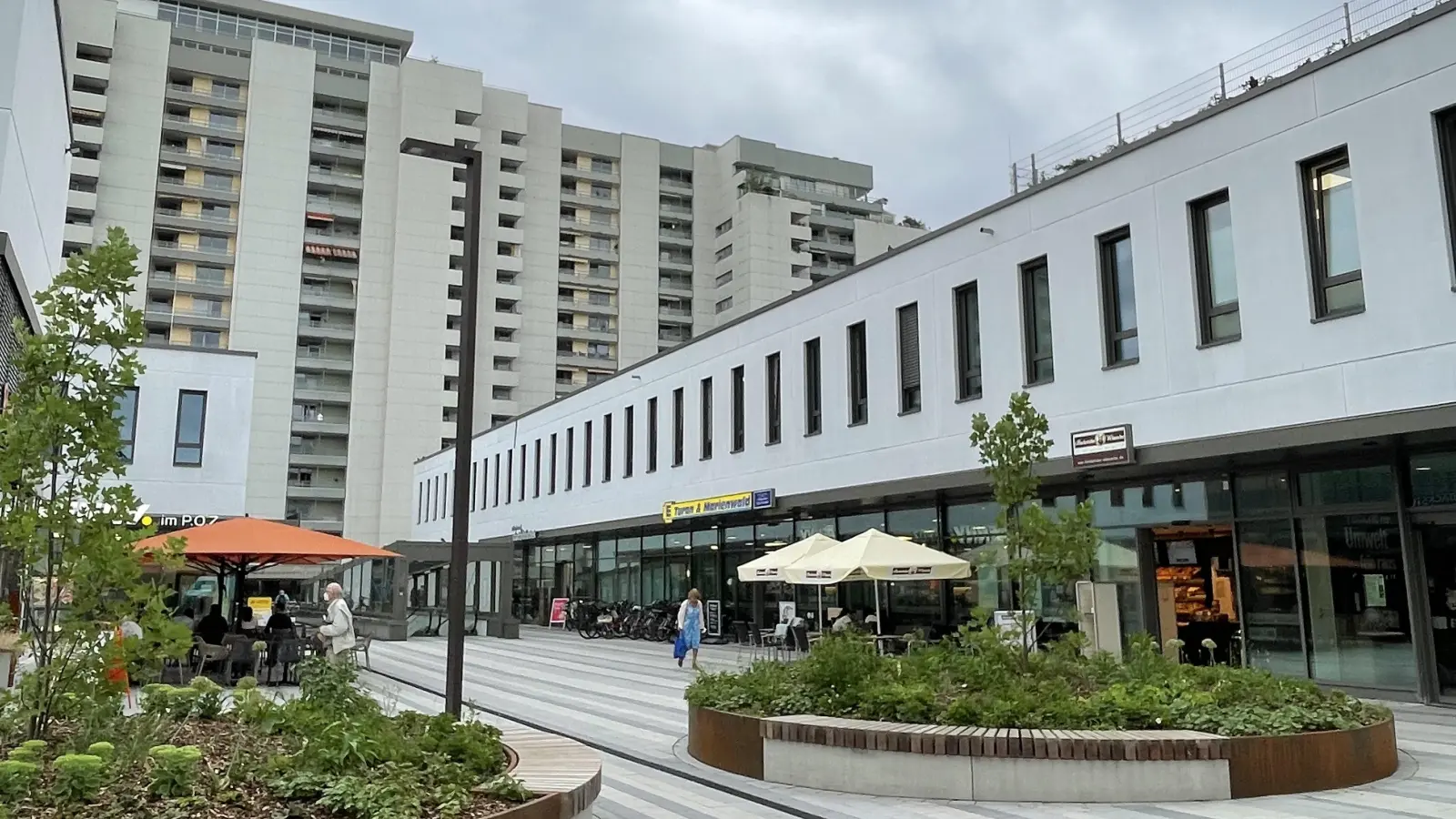 Vor einem Jahr hat die neue Stadtbibliothek im Paul-Ottmann-Zentrum eröffnet. (Foto: pst)