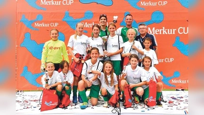 Die besten Mannschaften lassen sich eben doch an einer Hand abzählen. Die E-Juniorinnen vom FC Fasanerie Nord erreichten souverän den vierten Platz. 	 (Foto: FC Fasanerie Nord)