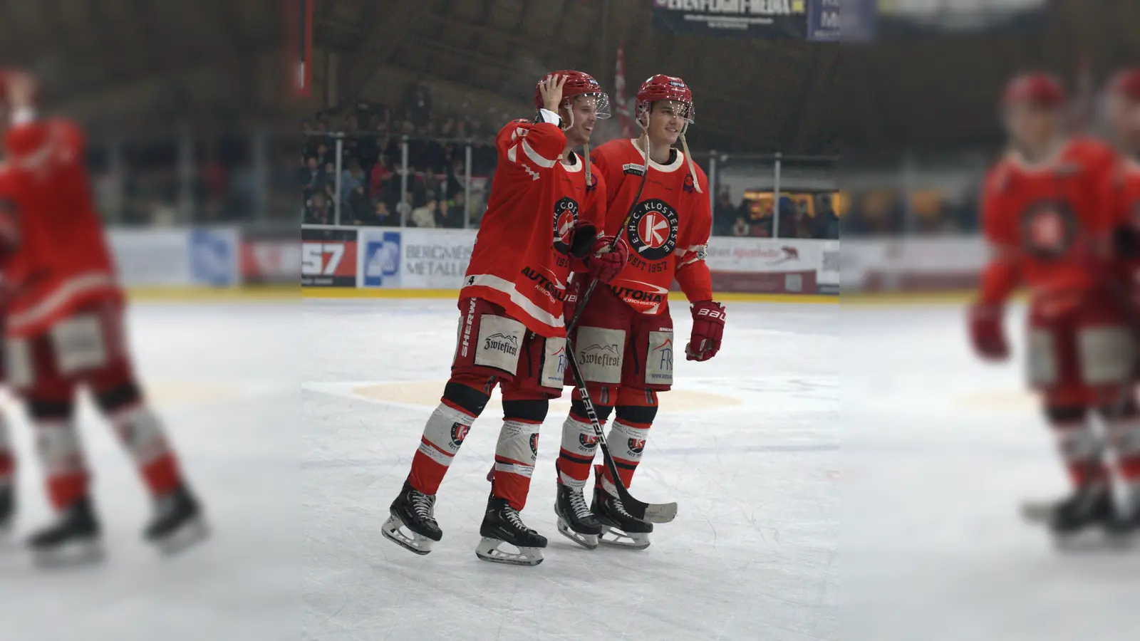 Stürmer Simon Roeder und Verteidiger Tobias Hilger, der eine sehr starke Premiere-Saison bei den Senioren hinlegte. (Foto: smg)
