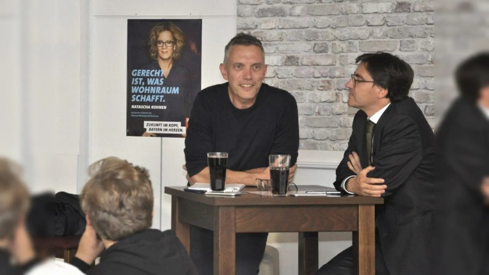 Der Landtagskandidat Dr. Michael Ott (l.) und der GWG Geschäftdführer Christian Amlong diskutierten über Gründe und Lösungen der Münchener Mietpreisexplosion. (Foto: pr)