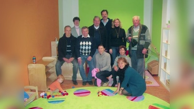 Die CSU Ortsgruppe Germering besuchte die private Kinderbetreuungseinrichtung „Denk mit”. (Foto: pi)
