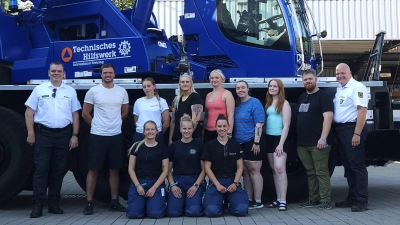 Die THW-Jugend begrüßte kürzlich acht isländische Jugendleiterinnen und -leiter der ICE-SAR in Freising. (Foto: THW)