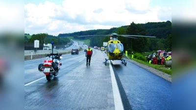 Auch das Absichern einer Unfallstelle gehört zu den Aufgaben der Johanniter‑Motorradstaffel. (Foto: Quelle: Johanniter)