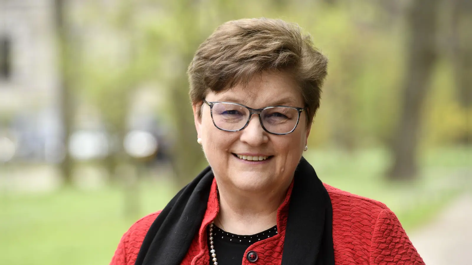 „Die Preise steigen in Deutschland weiter und mit ihnen das Risiko von Überschuldung”, so Caritasvorständin Gabriele Stark-Angermeier. (Foto: Schlaf/Caritas München-Freising)