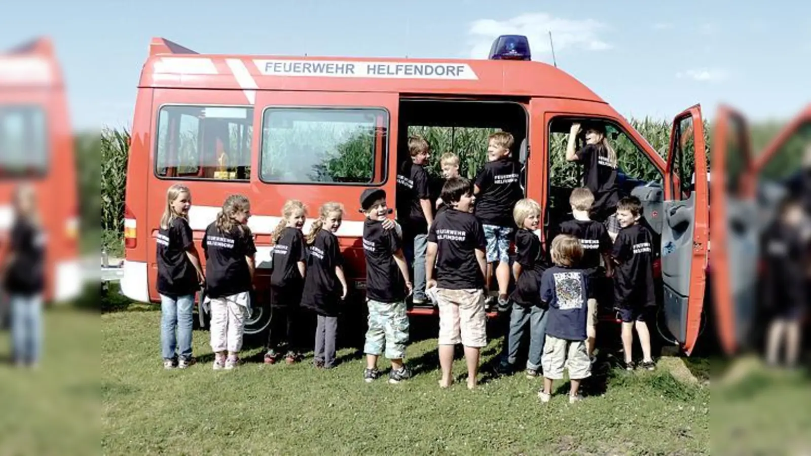 Die teilnehmenden Kinder haben am Ende des Tages ein T-Shirt der Feuerwehr bekommen.              (Foto: VA)