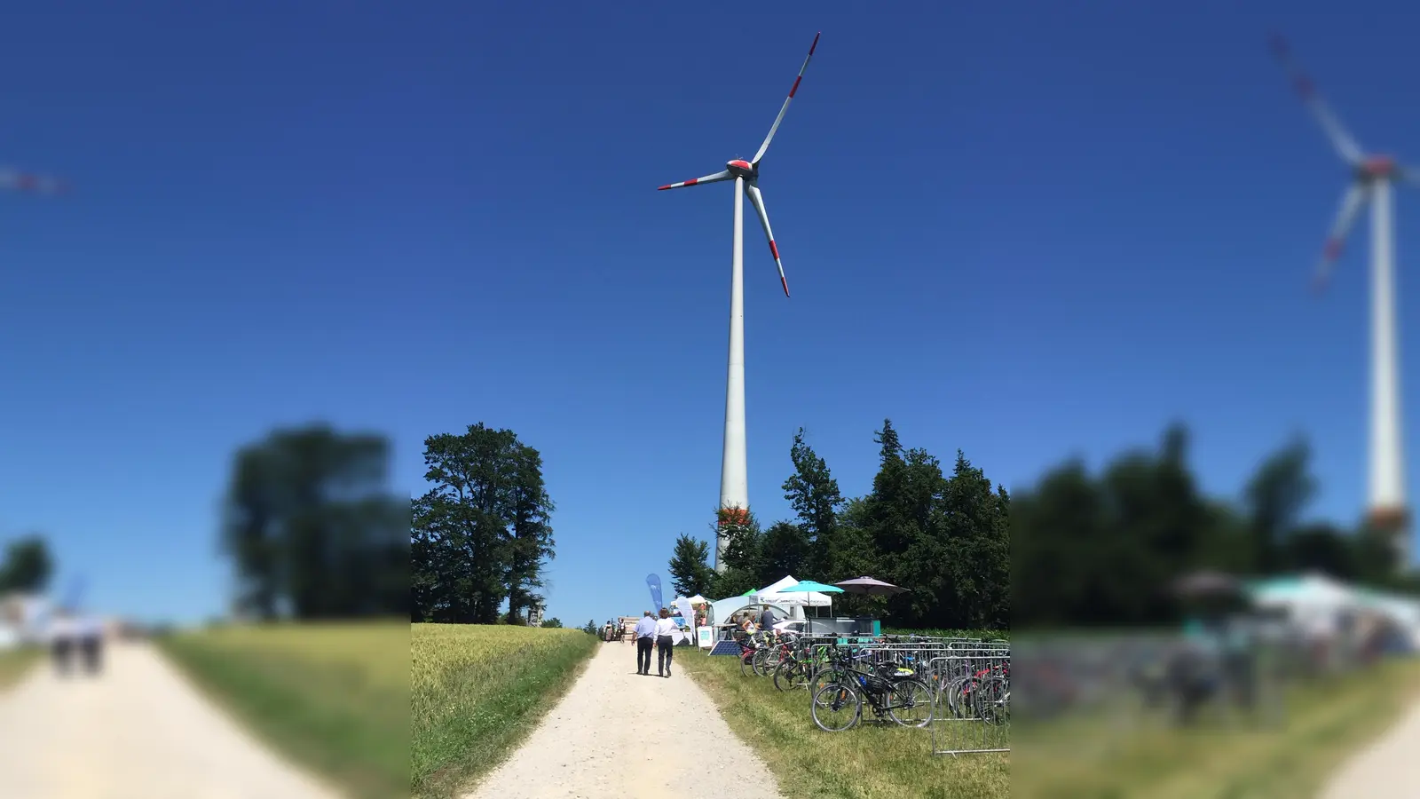 Auch im Hofoldinger Forst könnte, wie hier in Ebersberg, Windräder aufgestellt werden. Diesbezügliche Untersuchungen laufen.  (Foto: Landratsamt München)