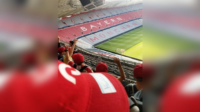 Zu den beliebten Angeboten der Nachbarschaftshilfe gehört der Besuch der Allianz-Arena. (Foto: NbH Vaterstetten)