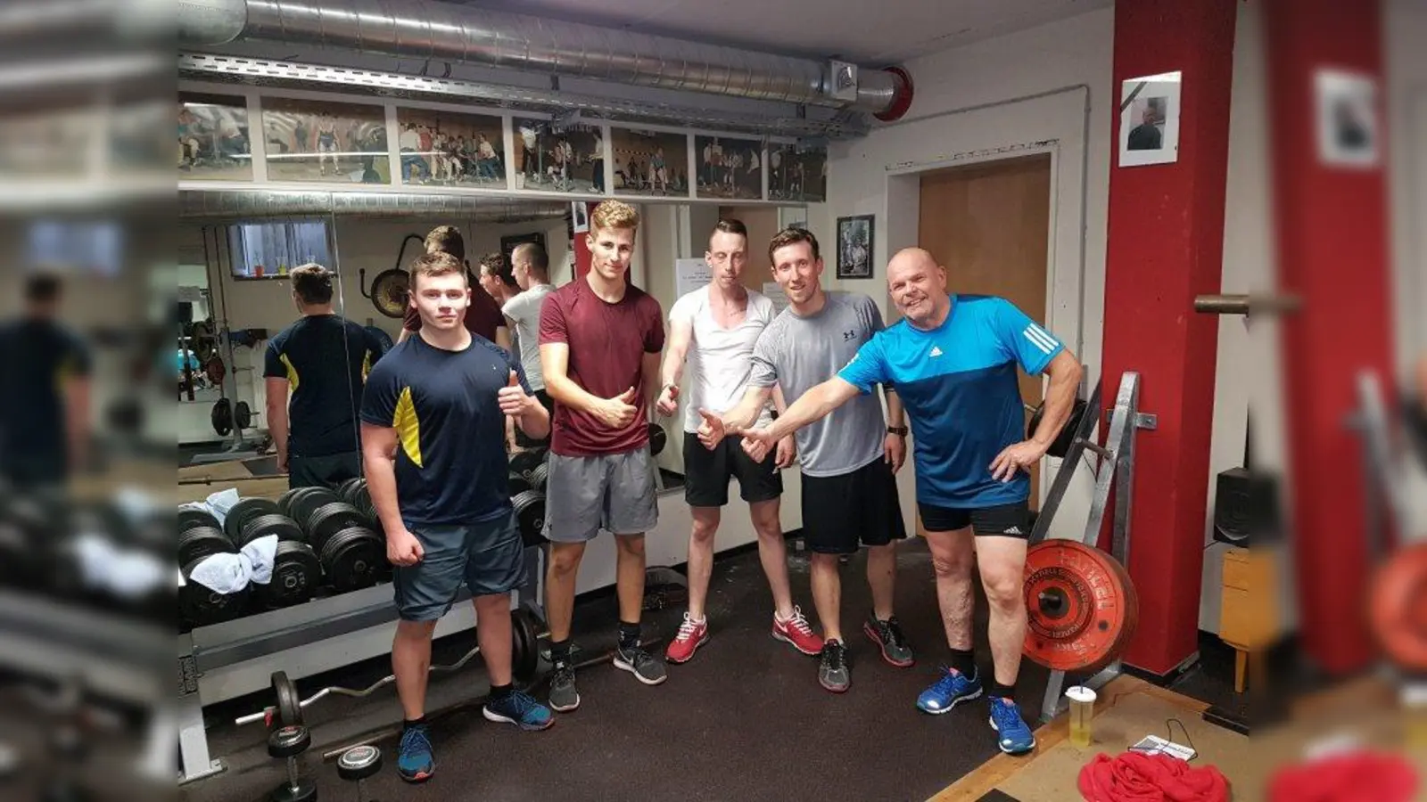Die Neuzugänge v.l.: Daniel Anderl, Florian Deibler, Christoph Dawidowski, Matthias Zink und Coach Sepp Bachmeier. (Foto: Nature Boyz)