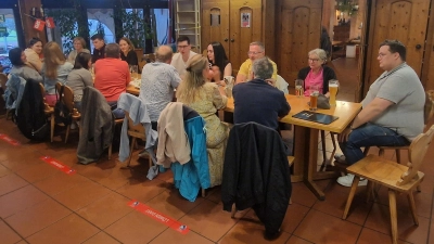 Der Stammtisch der SPD Neubiberg im Minoa war erneut gut besucht. (Foto: SPD Neubiberg)
