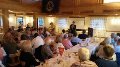 Auf reges Interesse stieß der Vortrag von Dr. Hermann Otto Solms beim „Lions Club Weilheim-Ammersee“ in Paterzell. (Foto: Lions Club Weilheim-Ammersee)