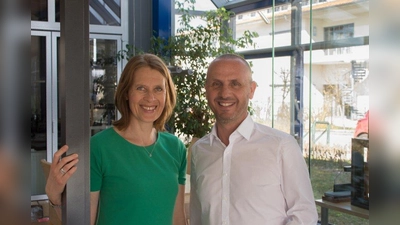 Martin und Sabine Gutheil freuen sich auf die Besucher am 27. April zum Schau- und Informationstag in Wörthsee / Etterschlag. (Foto: Niklas Gutheil)