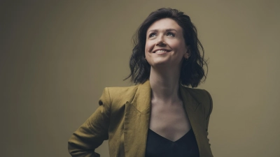 Johanna Soller ist Organistin an Münchens ältester Stadtpfarrkirche St. Peter. (Foto: Simon Pauly)