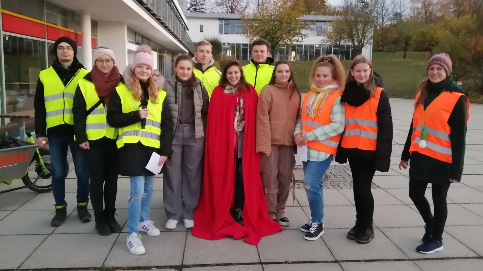  Jugendrat und Jugendarbeit Bergkirchen haben den Umzug organisiert.  (Foto: KJR)