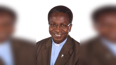 Pfarrer Ulrich Kampe und der Vorsitzende des Erwachsenenbildungsausschuss Peter Benthues laden alle Bürger herzlich ein. (Foto: privat)