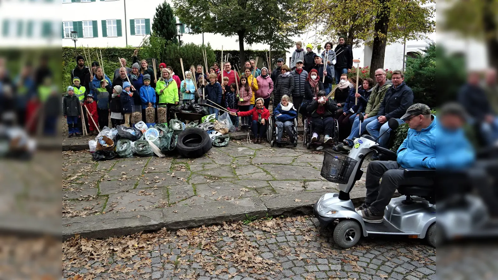 Unter dem Motto „Sauber bleiben, Ebersberg!“ nahm die Kreisstadt mit Unterstützung der lokalen Agenda 21 erstmals am World Cleanup Day teil.  (Foto: Stadt Ebersberg)