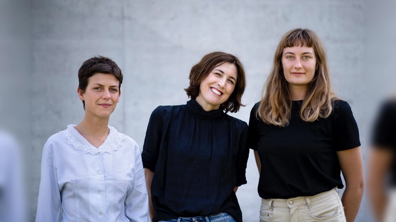 Marie Zrenner, Branka Schröder und Johanna Seggelke (v.l.) realisierten den Film. (Foto: Matthias Kofahl)