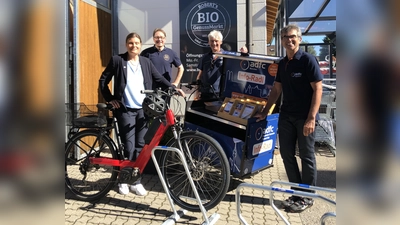 Bürgermeisterin Mindy Konwitschny freut sich, dass das neue Bikesharing-System MyRadl auch nach Höhenkirchen-Siegertsbrunn kommt. (Foto: hw)