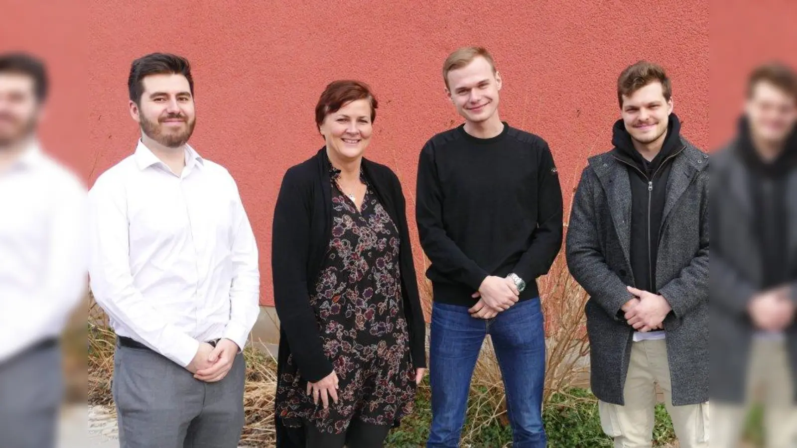 Dem neuen Vorsitzenden der Jungen Union Neuried, Alexander Löher, (2.v.r.) gratulierten sein Vorgänger Sebastian Lehndorfer, die CSU-Ortsvorsitzende Marianne Hellhuber und der stellvertretende JU-Kreisvorsitzende Lukas Jochum (von rechts). (Foto: Peter Kellner/ JU Neuried)