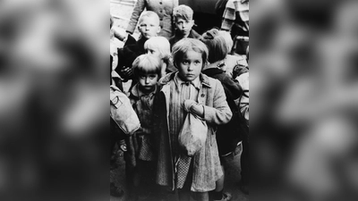Kinder deutscher Vertriebenen, 1948. (Foto: Wikipedia Commons)