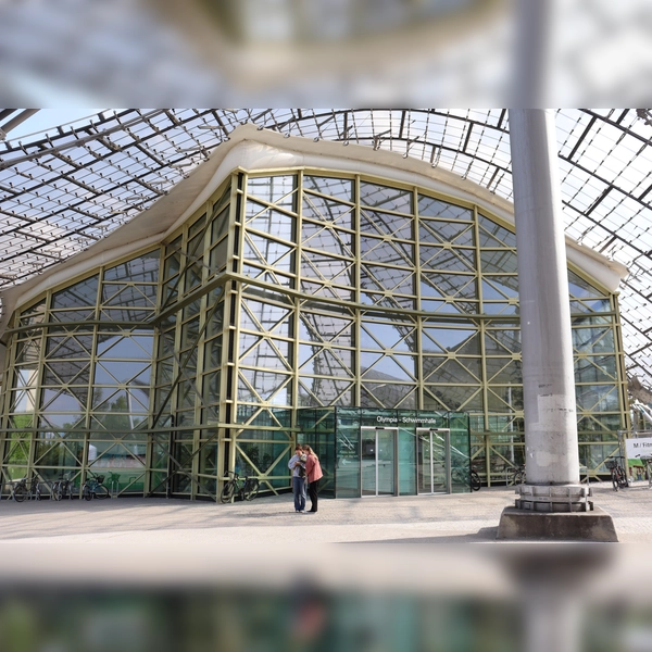 Die generalsanierte Olympia-Schwimmhalle wird Austragungsort der Junioren-Europameisterschaft 2026 im Schwimmen und Synchronschwimmen.  (Foto: mha)