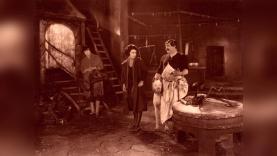 „Die freudlose Gasse” aus dem Jahr 1925 wurde vom Filmmuseum in jahrzehntelanger Arbeit restauriert.  (Foto: © Filmmuseum München)