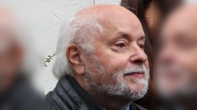 Hermann Wilhelm, Leiter des Haidhausen-Museums, spricht bei der Eröffnung der Ausstellung. (Archivbild: bas)