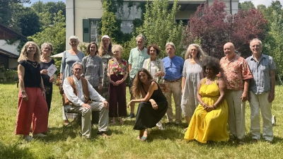 Freuen sich auf die Veranstaltungen: das Team der KlimaKunstRäume am See. (Foto: Martell)