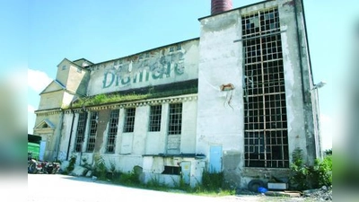 Eines der hoistorischen Gebäude auf dem „Diamalt-Gelände“, das seit Jahren brach liegt. (Foto: ls)