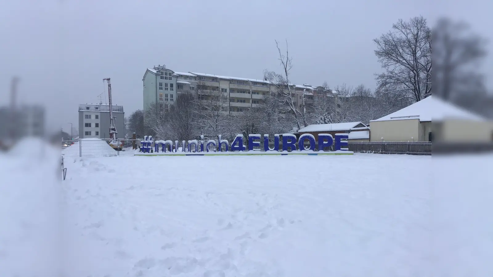Europa ist in Moosach, auch wenn unter einer dicken Schneedecke. (Foto: Daniel Mielcarek)