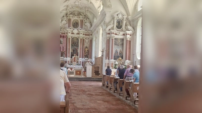 Erstes Ziel der Tour war die Wallfahrtskirche St. Coloman. (Foto: Stadtkirche)