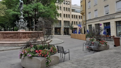 Heuer wieder zum Parken und zur Durchfahrt für den motorisierten Verkehr freigegeben: die ehemalige Sommerstraße am Isartorplatz.  (Foto: mha)