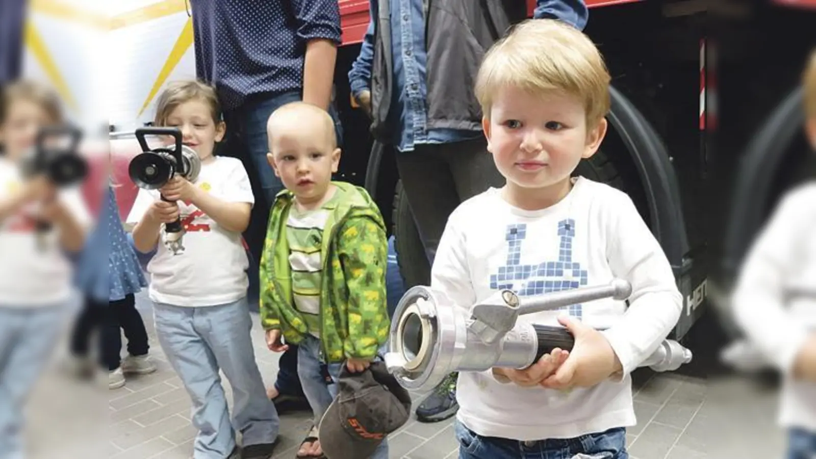 Maxi (rechts) und seine Kindergartenfreunde waren mit  Begeisterung bei der Sache.	 (Foto: NBH)