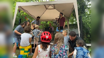 Rund 250 Gäste feierten des 50. Geburtstag. (Foto: Kinderschiff)