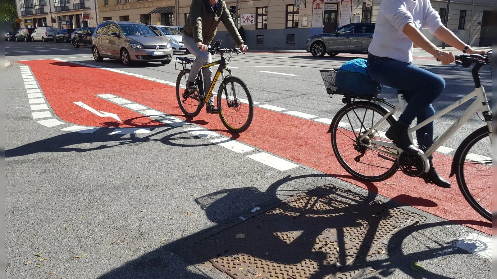 Die Kreuzung Einstein-/Kugler-/Flurstraße ist für den Radverkehr nun sicherer geworden. (Foto: SPD Au-Haidhausen)