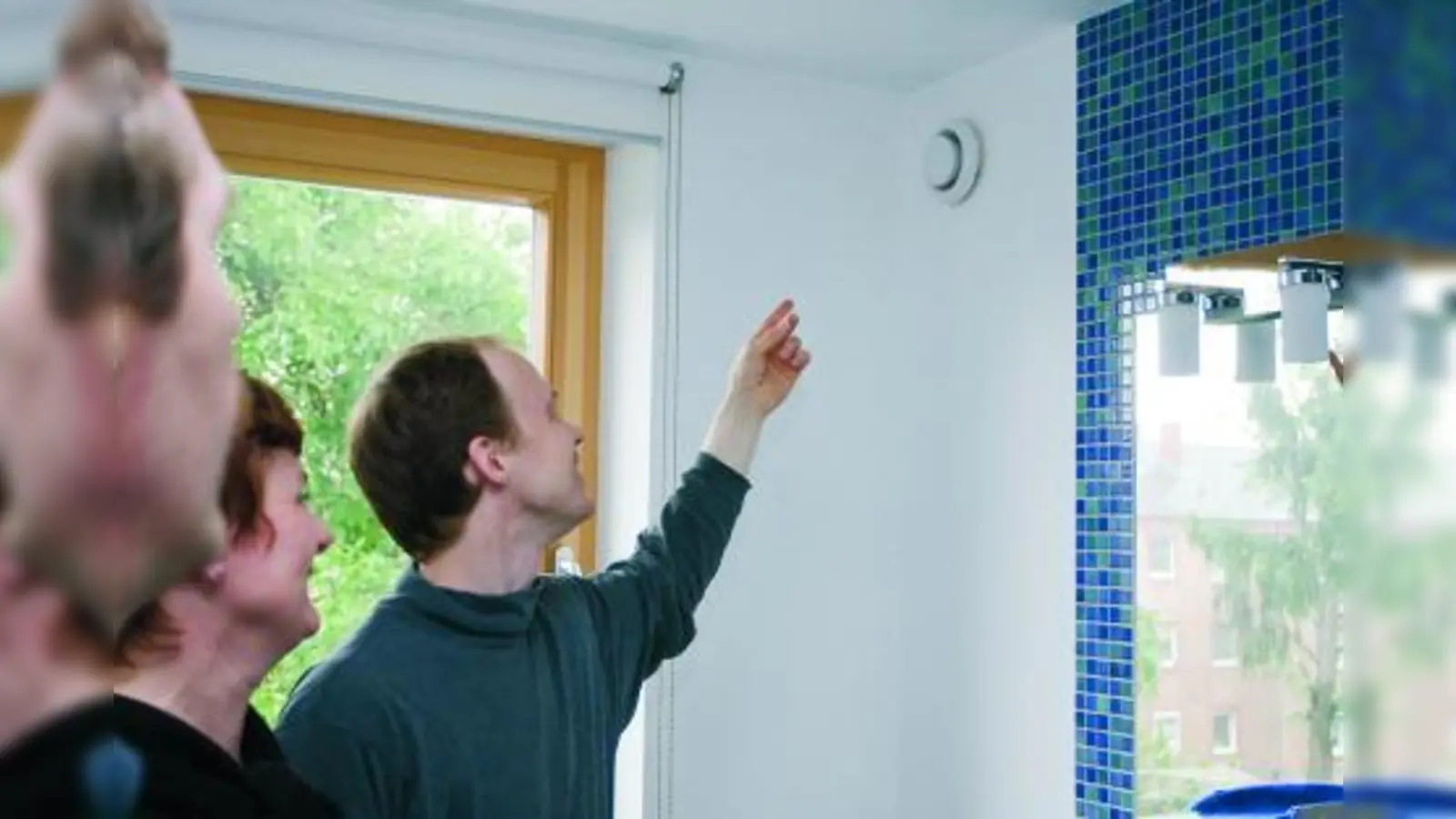 Am „Tag der Energiesparrekorde” machen die Besitzer energieeffizienter Immobilien ihre Häuser der Öffentlichkeit zugänglich. (Foto: djd/Deutsche Energie-Agentur G)