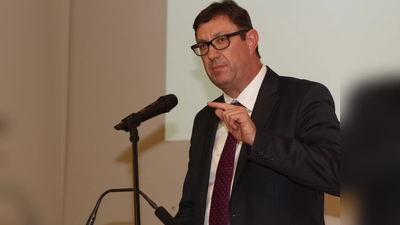 Wenig erfreut: Landrat Martin Bayerstorfer (CSU). (Foto: kw)