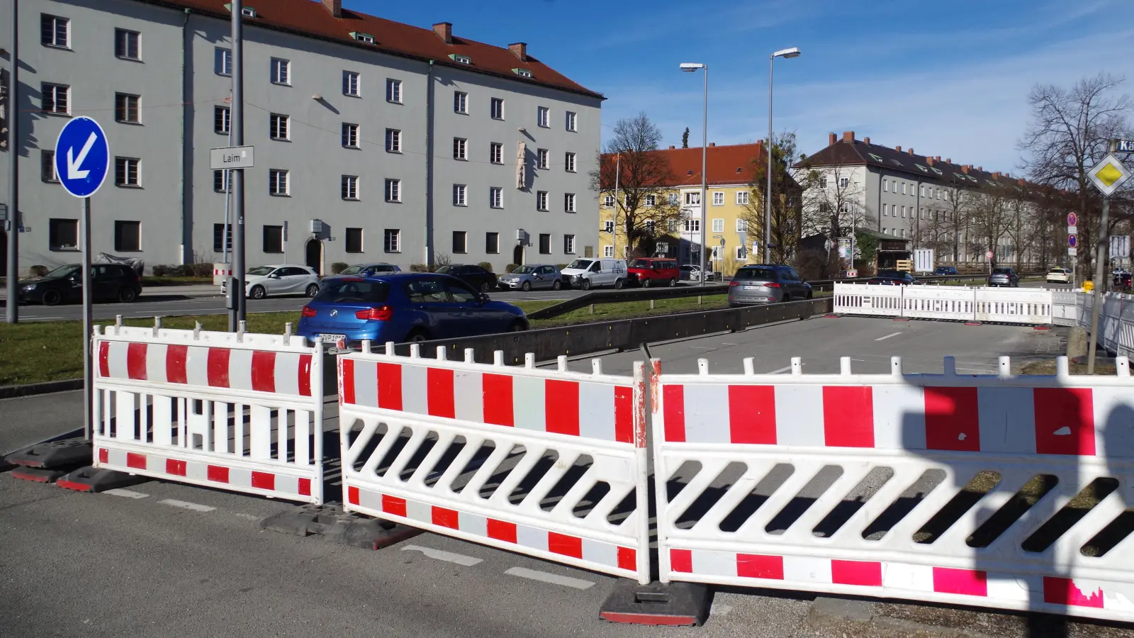 Die Fürstenrieder Straße ist auf Höhe Kärntner Platz aktuell nur einspurig befahrbar. (Foto: Beatrix Köber)