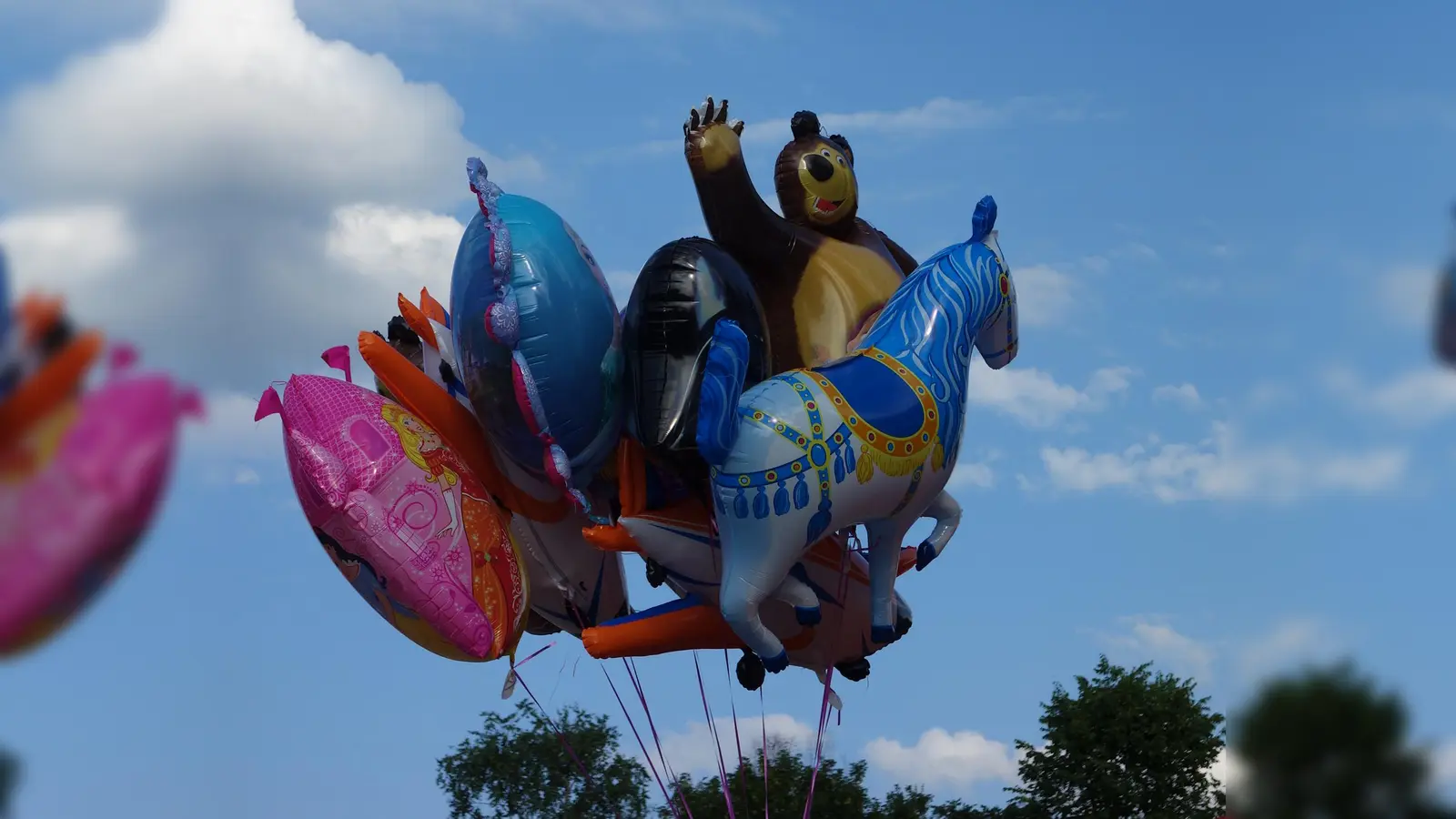 Was wäre ein Ausflug auf den Grasmarkt ohne einen bunten Luftballon?! (Foto: hw)