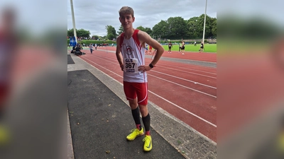 Benedikt Maurer führt die Deutsche Bestenliste der U18 im Dreisprung an. (Foto: SV Germering)