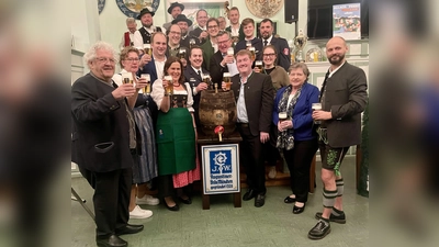 Prost auf das Festjahr (Foto: bb)