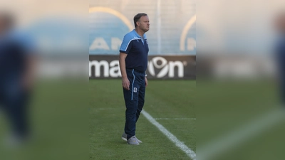 Sieht Fortschritte: Löwen-Ausbilder Frank Schmöller. (Foto: Anne Wild)