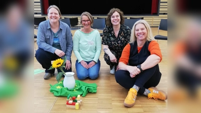 Diskutierten Wohnkonzepte und ökologisches Bauen: Dr. Lisa Bock, Anja Kiemle, MelanieKude und Elke Schubert (v l.).  (Foto:  Hubert Laux )