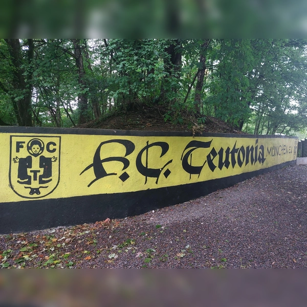 Der FC Teutonia soll nach den Worten von Oberbürgermeister Reiter seinen Trainings- und Spielbetrieb während möglicher Olympischer Spiele aufrecht erhalten können.  (Foto: bas)