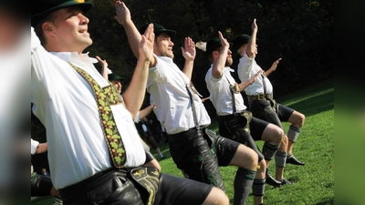 „D'Schwuhplattler” laden zur Schnupper-Plattlprobe anlässlich der Kulturtage ein. (Foto: Benjamin Hahn)