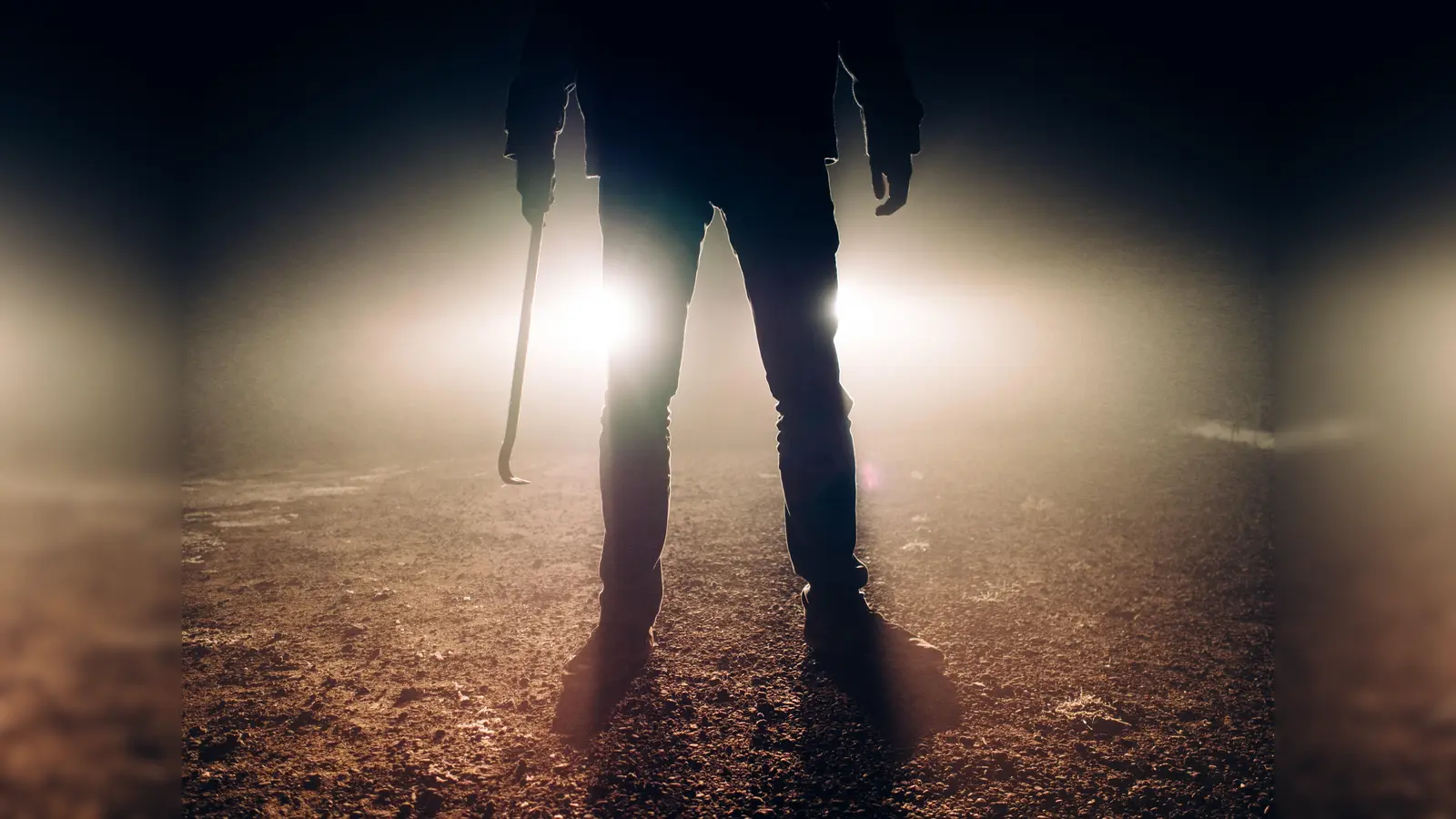 Einbrecher nutzen die frühe Dunkelheit für ihre Beutezüge. Die Einbruchszahlen sind allerdings rückläufig.  (Foto: CC0)